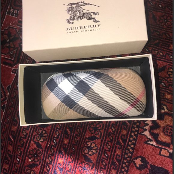 NEW Rare Burberry Sunglasses main image 8